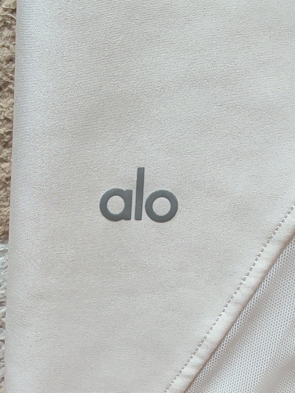 ALO Airlift High-Waist 7/8 Rebel Legging Ivory NWT - Picture 5 of 8